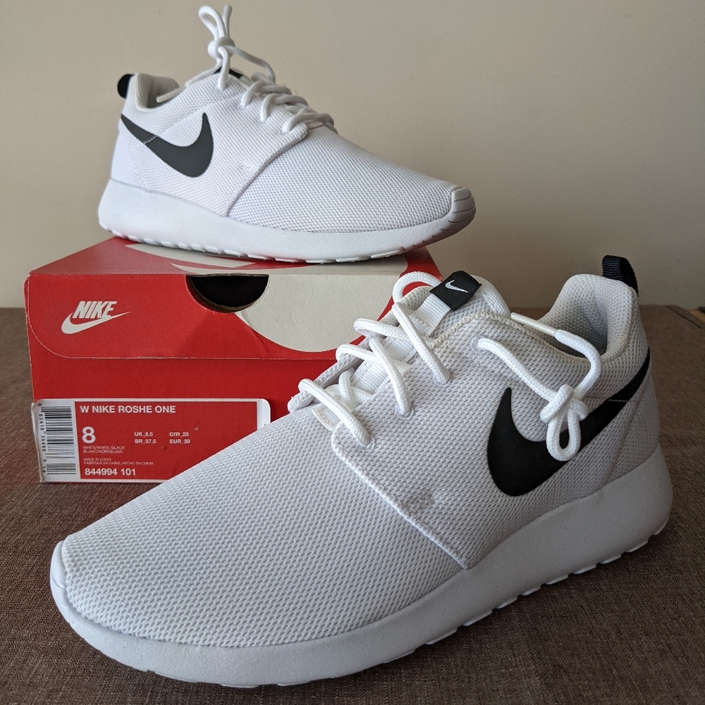 Nike women's Roshe LD-1000 Trainers sneakers